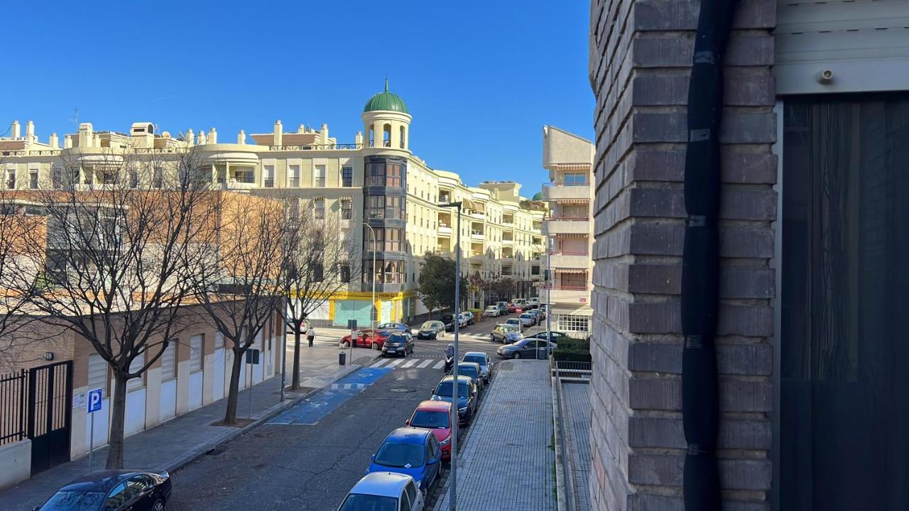 Апартаменты Apartamento La Torre Con Parking Gratuito Кордова Экстерьер фото